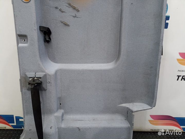 9406901725 Обшивка боковой стенки правая