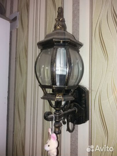 Светильник уличный настенный