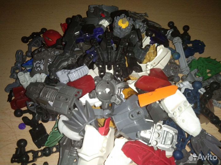 Лего Бионикл, 1 кг