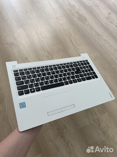 Верхняя панель клавиатуры и крышка монитора