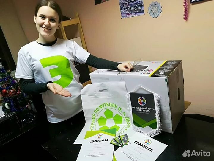 Печать на футболках, кружках, магниты, значки