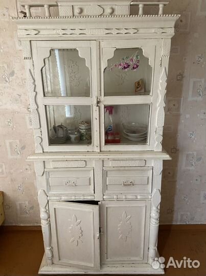 Антикварный буфет