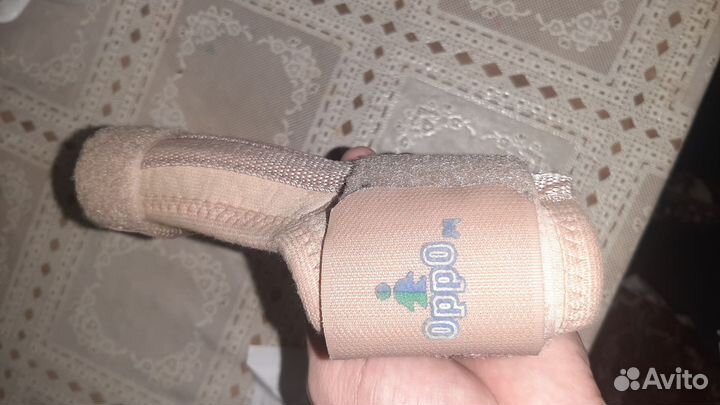 Бандаж на лучезапястный сустав