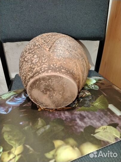 Глиняный горшок