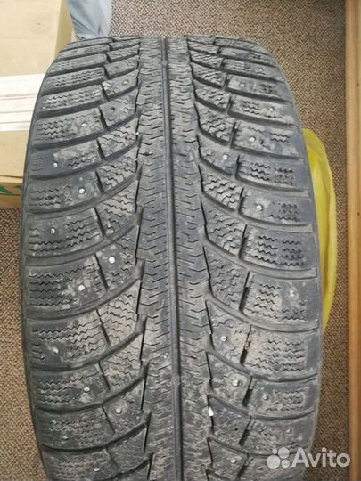 Gislaved NordFrost 100 245/40 R18