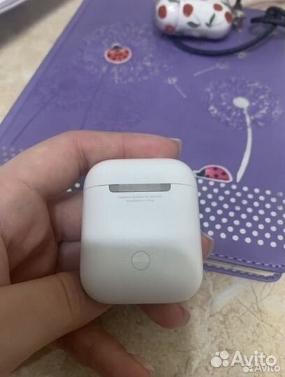Airpods 1 поколения