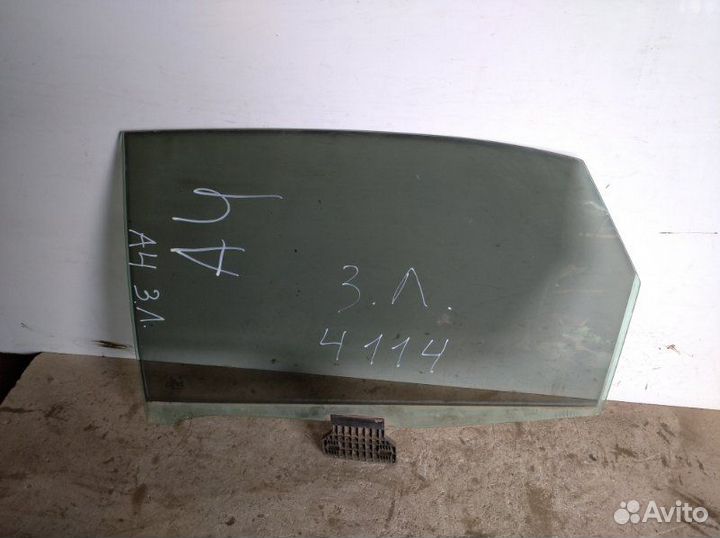 Стекло заднее левое Audi A4 2005-2007