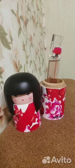 Flower by Kenzo Poppy bouquet Kokeshi