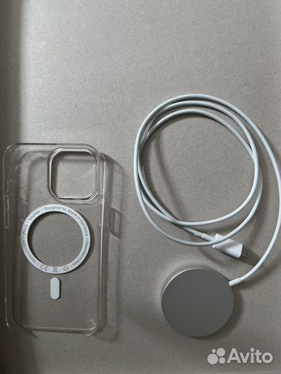 Чехол на iPhone 13 pro прозрачный