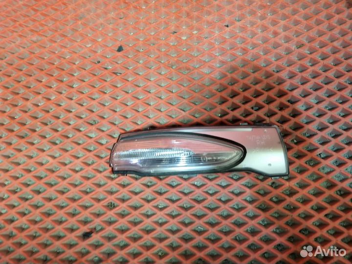 Повторитель поворотника правый Hyundai Santa Fe 4