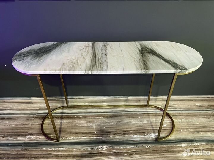 Консоль из натурального камня и нержавеющей стали