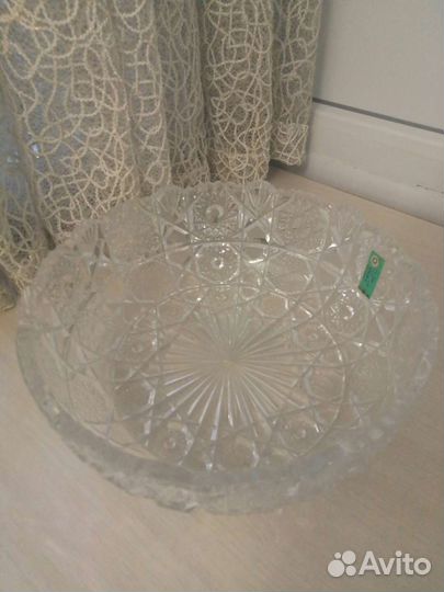 Хрустальная ваза