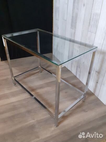 Столы-витрины (стекло)