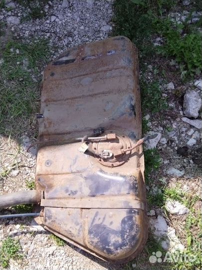 Топливный бак на ваз 2115 и глушитель
