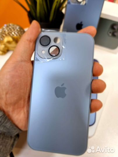 Чехол с MagSafe и защитной камеры для iPhone 13