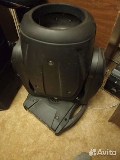 Сценическая вращающаяся голова