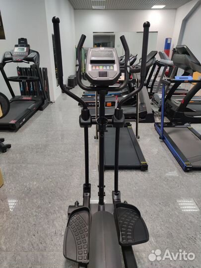 Эллиптический тренажер BH Fitness Crystal TFT
