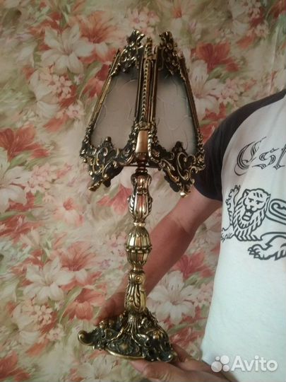 Лампа настольная