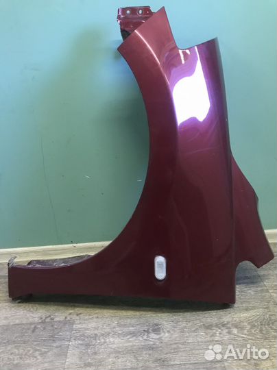 Крыло переднее левое Nissan Tiida C11