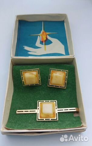 Запонки и зажим для галстука янтарные СССР