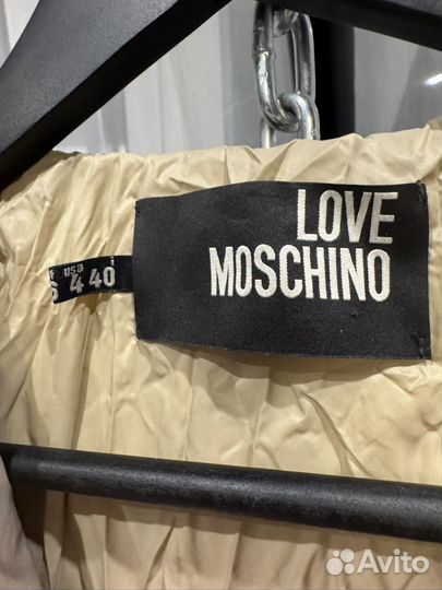 Moschino пуховик оригинар