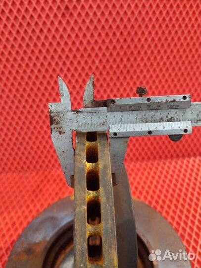 Тормозной диск передний Toyota Roomy M900A 1KR-FE