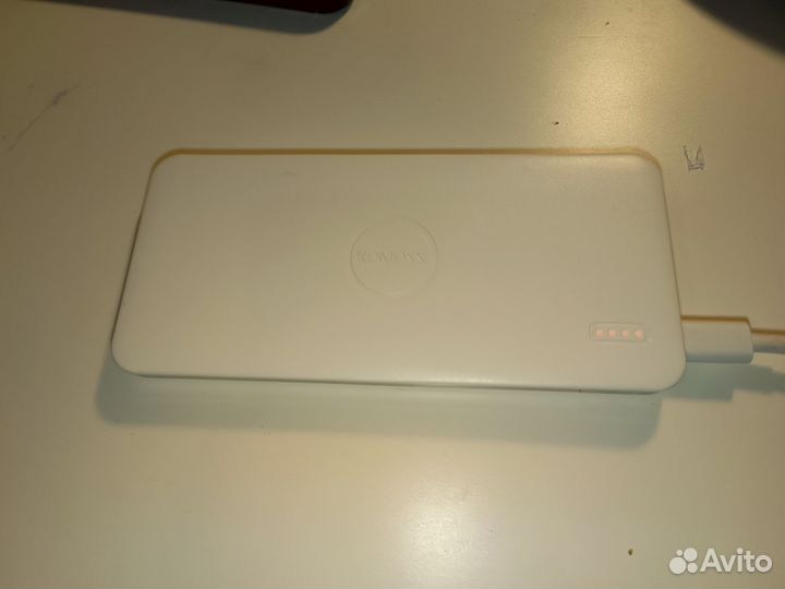 Powerbank Romoss pb05 5000 mAh (заряжает на 15%)