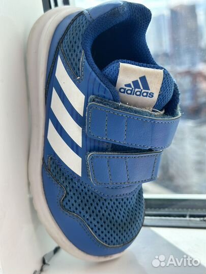 Кроссовки adidas