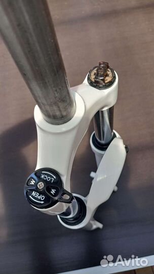 Вилка велосипедная SR Suntour XCM 27,5