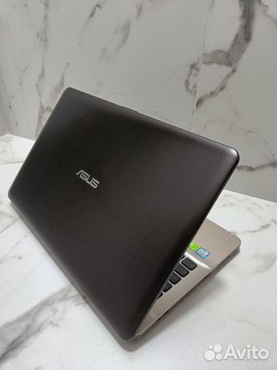 Игровой Asus/FHD/i3-7100/12 Gb DDR4/GeForce 920MX