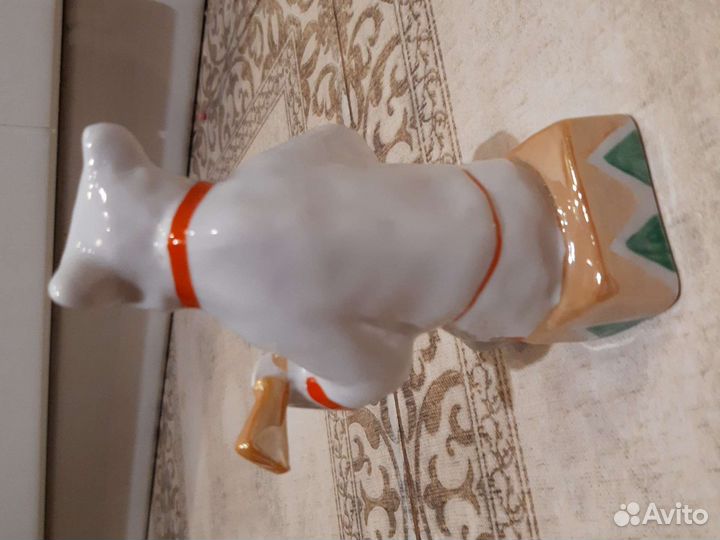 Статуэтка Медведь с балалайкой