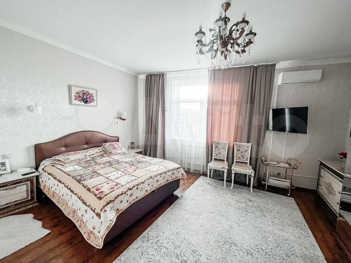 2-к. квартира, 65,2 м², 4/4 эт.