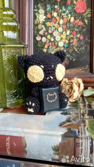 Вязанная игрушка кот 