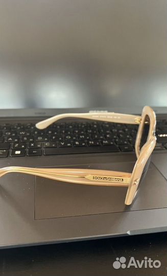 Солнечные очки женские