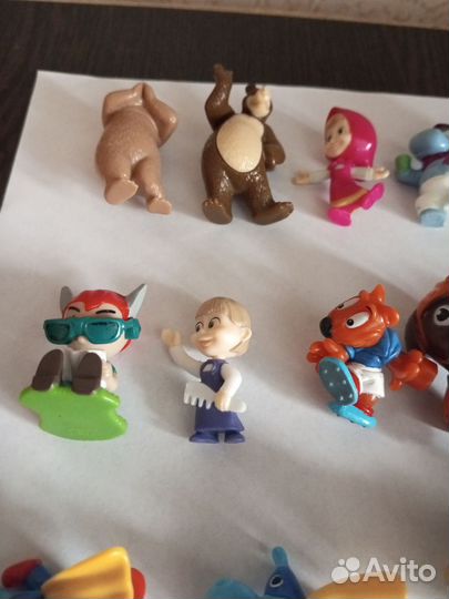 Игрушки Киндер разных лет