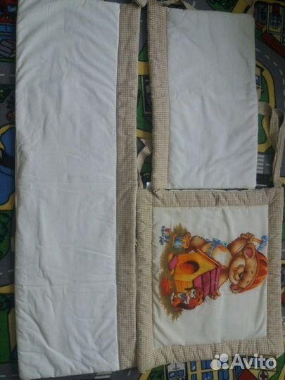 Бортик в кроватку