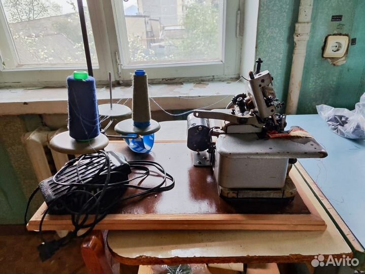 Швейная машина бу оверлок