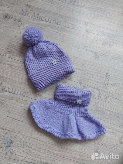 Шапка и манишка