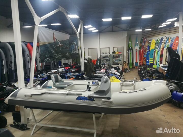 Лодка RIB Stormline Standard no console 500 белая