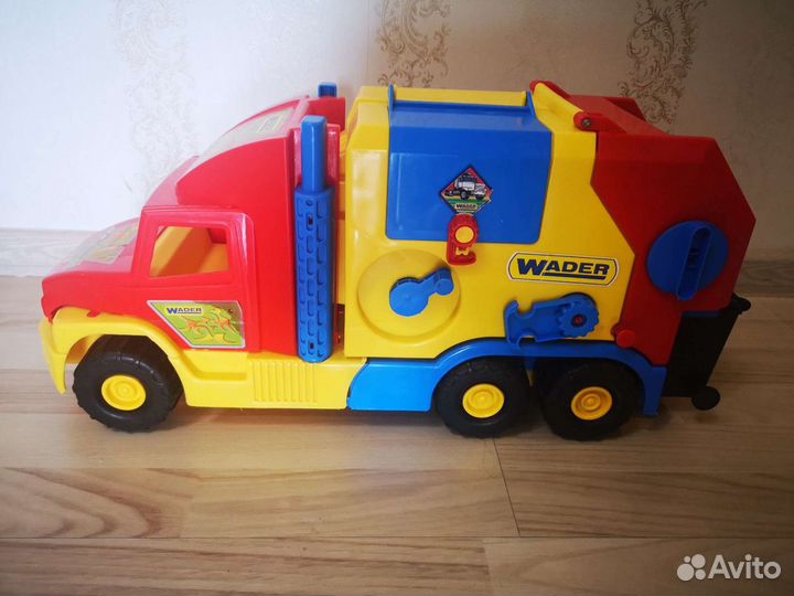 Игрушка мусоровоз