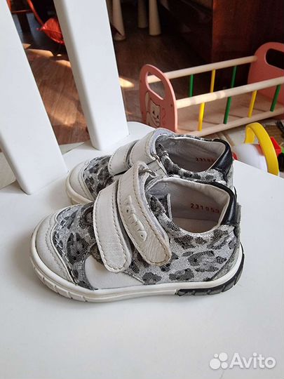 Продам кеды тотта для девочки