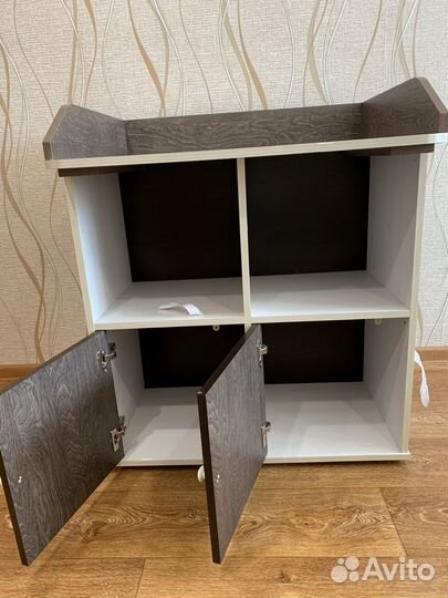 Пеленальный стол со шкафом