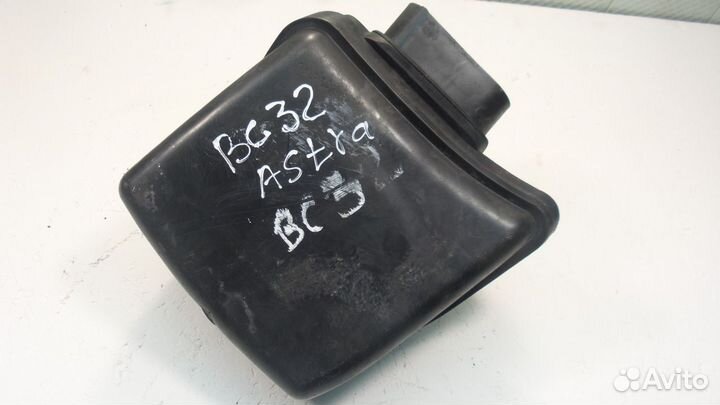 Резонатор воздушного фильтра Opel Astra J