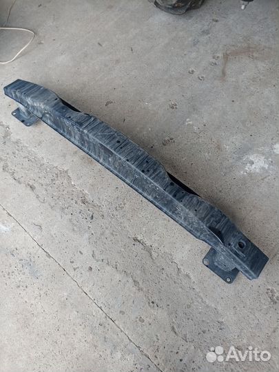 Усилитель заднего бампера VW Tiguan