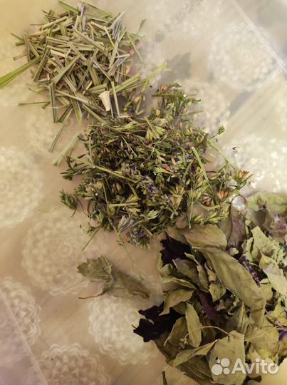 Зелень сушеная в ассортименте. Смесь и моно