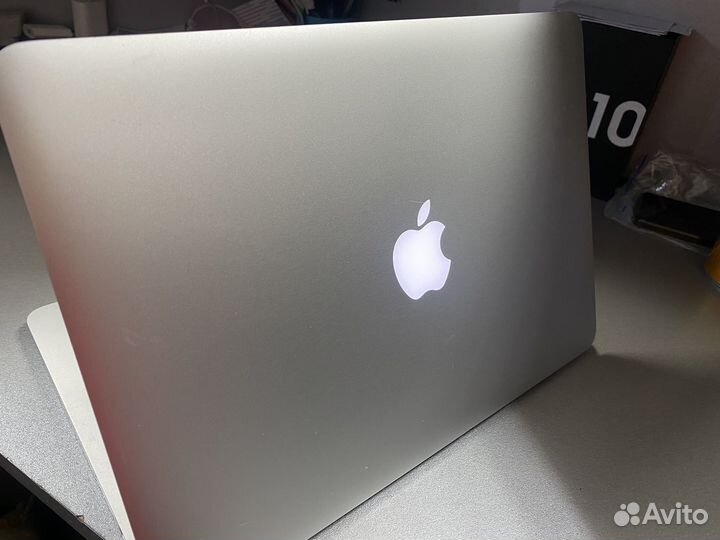 Apple MacBook pro (Retina,13-inch,Early 2015)