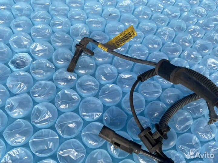 Датчик abs задний левый Buick Regal 5G G09 2.0L