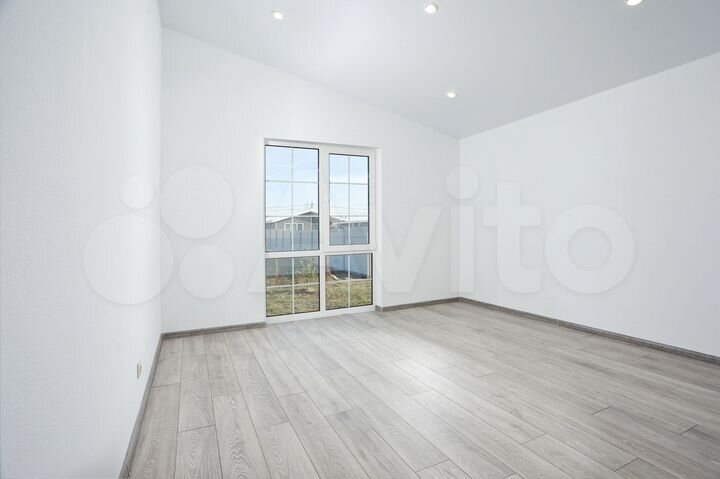 Коттедж 159 м² на участке 8,5 сот.