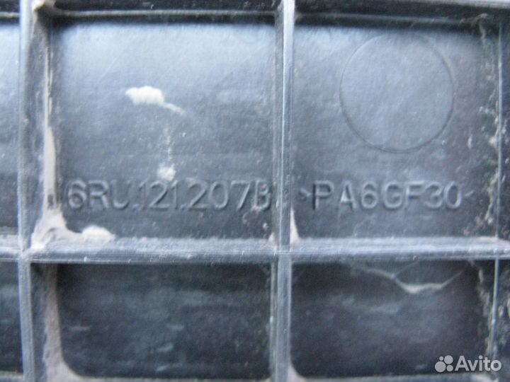 Volkswagen Polo Sedan вентилятор радиатора