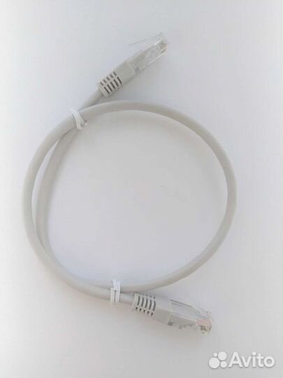 Патч-корд UTP 5e RJ-45 0.5 м новый